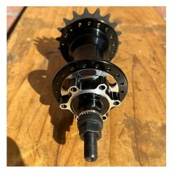 Moyeu COLLECTIVE C2 Arrière Noir -Vélos complets Remise moyeu collective c2 arriere noir 2