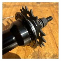 Moyeu COLLECTIVE C2 Arrière Noir -Vélos complets Remise moyeu collective c2 arriere noir 3