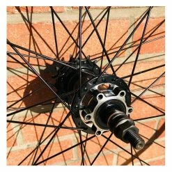 Roue Arrière Custom Bikelife X Collective 29 Pouces à Disk Noire - Wheeling Bike 17 Roue Arrière Custom Bikelife X Collective 29 Pouces à Disk Noire - Wheeling Bike -Vélos complets Remise roue arriere custom bikelife x collective 29 pouces a disk noire wheeling bike 5