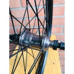 Roue Custom KHE X Demolition 20' Freecoaster Noire -Vélos complets Remise roue custom khe x demolition 20 freecoaster noire 3