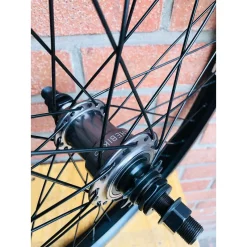Roue Custom KHE X Demolition 20' Freecoaster Noire -Vélos complets Remise roue custom khe x demolition 20 freecoaster noire 5